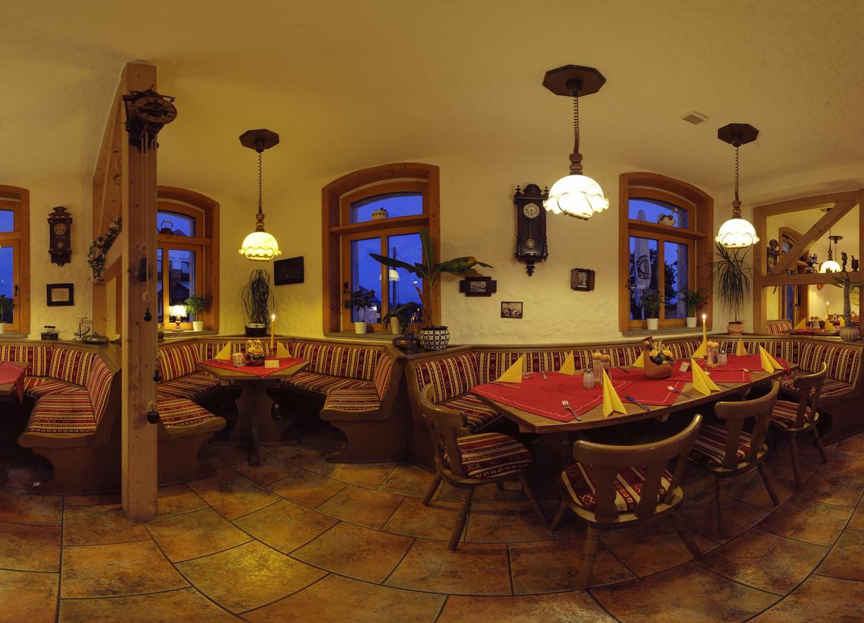 Hotel Alpenhof Markneukirchen 外观 照片